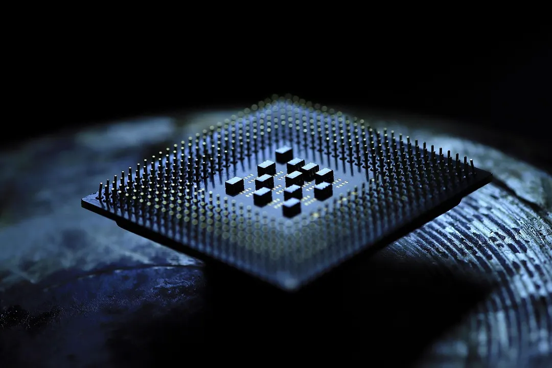 DualQuant: 4-битное квантование LLM без калибровочных данных
