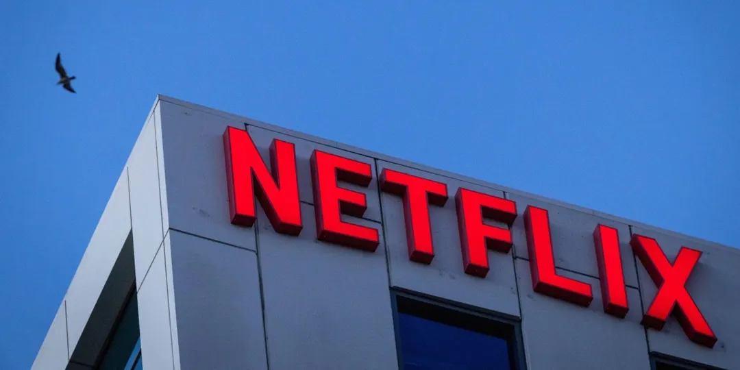 Netflix сокращает 6% сотрудников — около 1000 рабочих мест