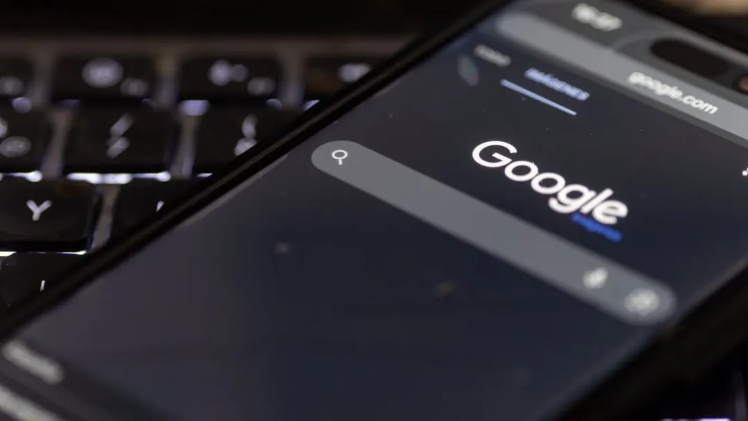 Nozzle: Google подмешивает ложные результаты в выдачу для ИИ-скраперов и трекеров