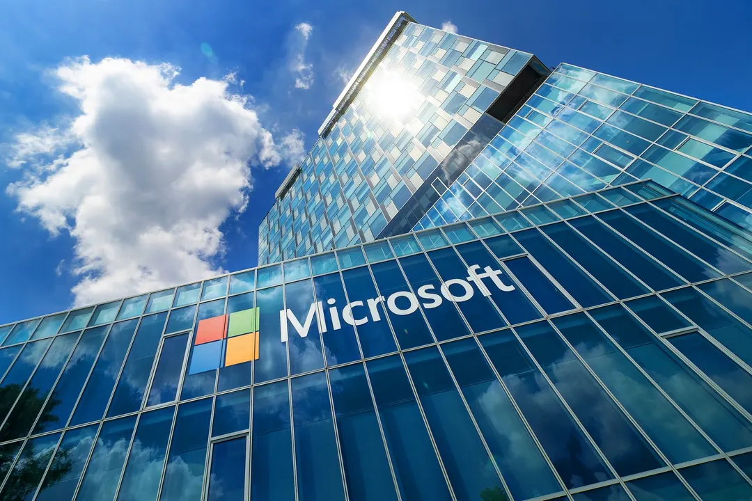 Microsoft закрыла 1413 уязвимостей, включая эксплуатируемый zero-day в Windows Shell