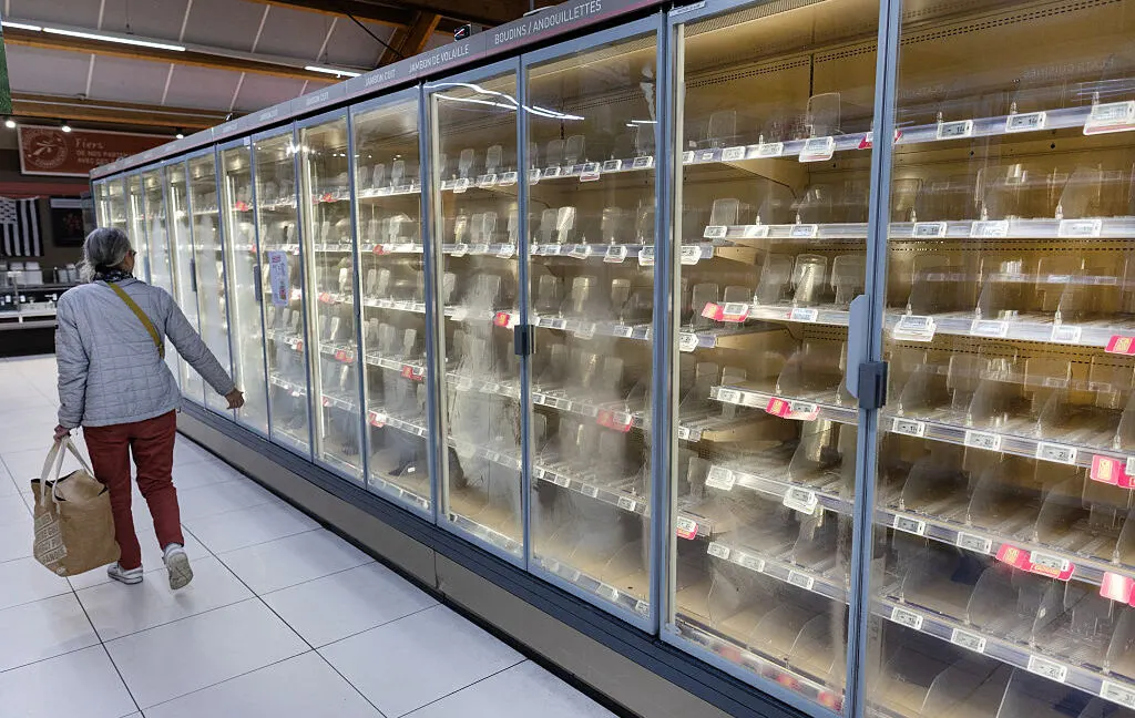 Массовый взлом холодильников в 700 супермаркетах Европы привёл к порче продуктов и пожарам