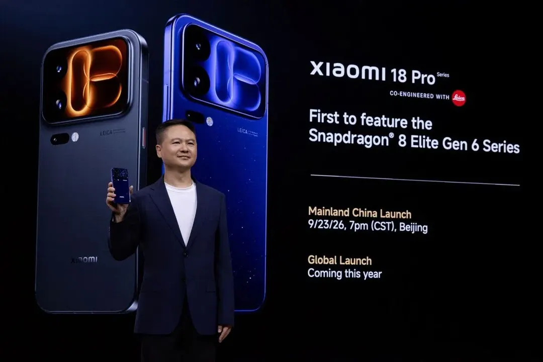 Xiaomi показала концепт Vision Gran Turismo и смартфоны 18 Pro с экраном на задней панели