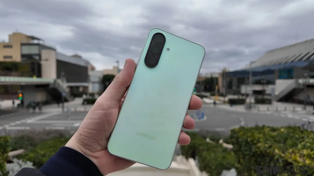Galaxy A36 получил стабильную One UI 9 на Android 17