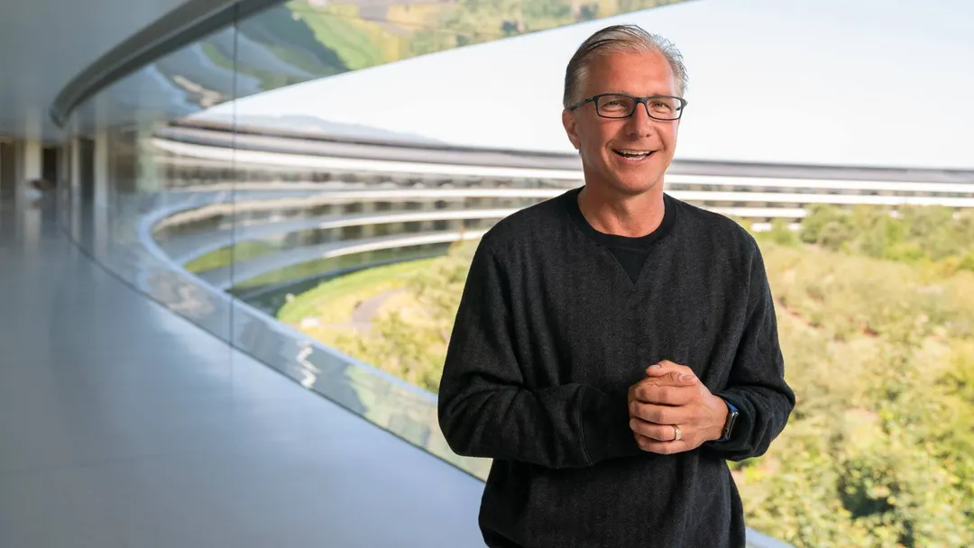 Грег Джосвиак: Apple Intelligence создаётся для обычных людей, а не для «безумных фанатов ИИ»
