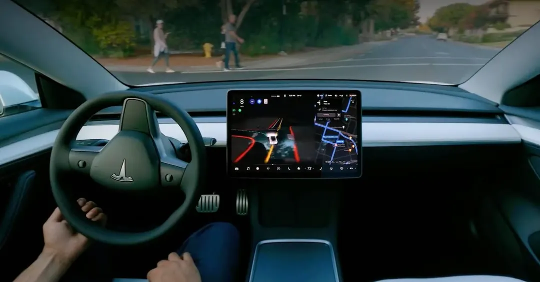 Tesla: все пять удалённых перехватов Robotaxi закончились ДТП
