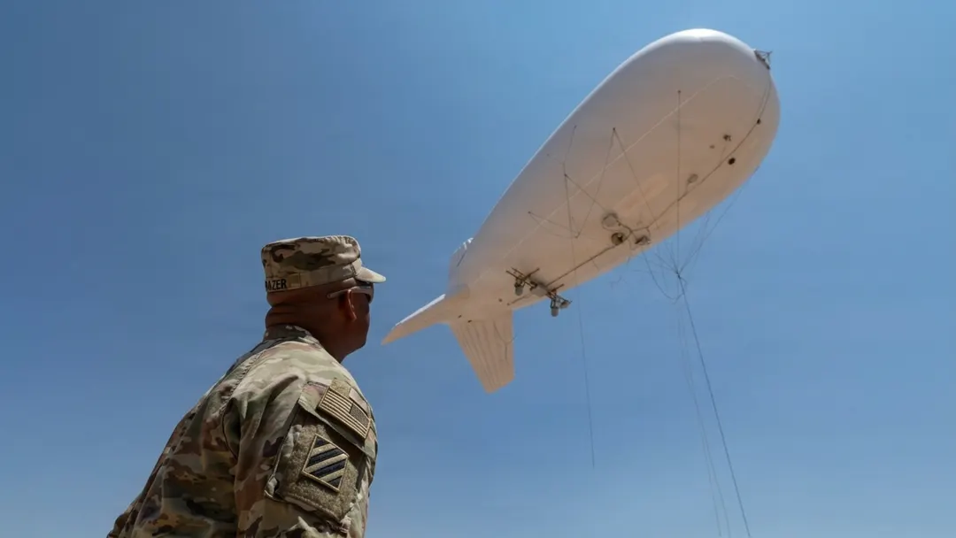 Украина поднимает дрон Mara на аэростате Balun для удара на 1000 км