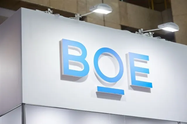 BOE довела 24-слойные стеклянные подложки до испытаний в упаковке ИИ-чипов