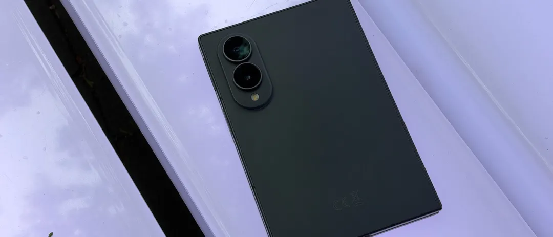 Обзор Samsung Galaxy Z Fold 8 Enterprise Edition: бизнес-версия складного флагмана