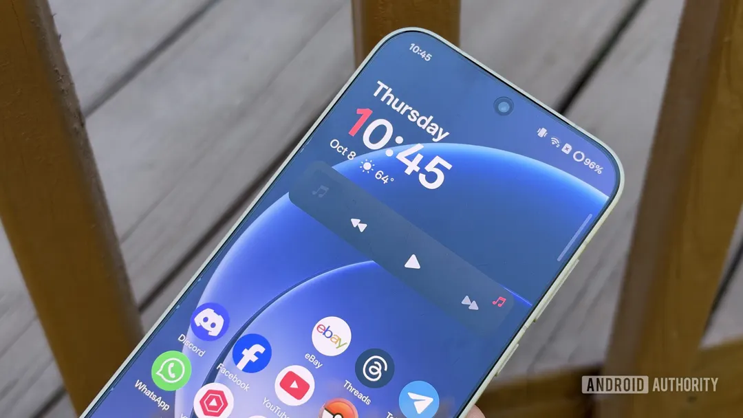 Утечка: OnePlus 17 тестируют с экраном 240 Гц
