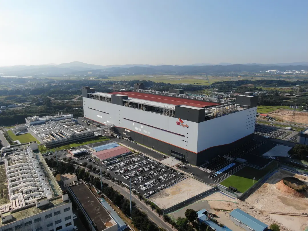 SK hynix предложила построить NAND-фабрику в США в обмен на расширение в Китае