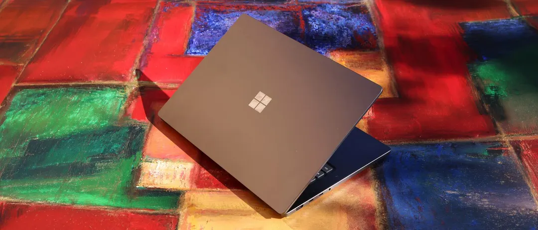 Обзор Surface Laptop Ultra: флагман Microsoft на RTX Spark от $2599