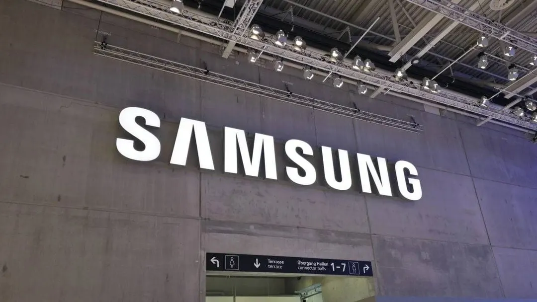 Samsung может выпустить Galaxy OS вместе с Galaxy S28 через два года