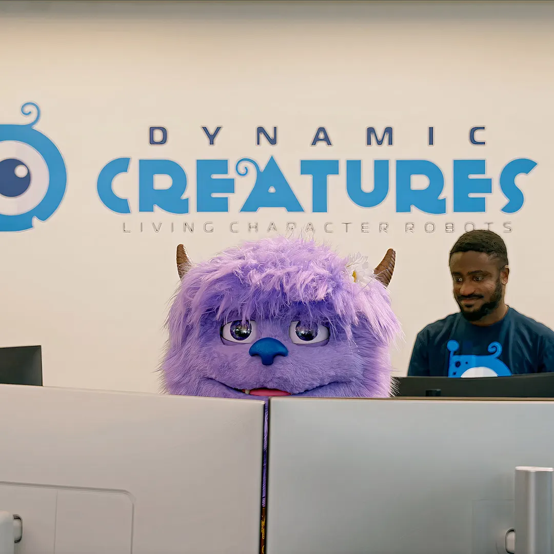 Dynamic Creatures показала робота Hugo для парков и отелей