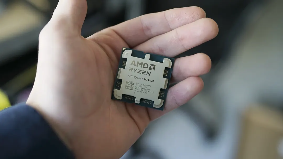 Мод для RTX 5090 заменил 16-контактный разъём на четыре 8-контактных