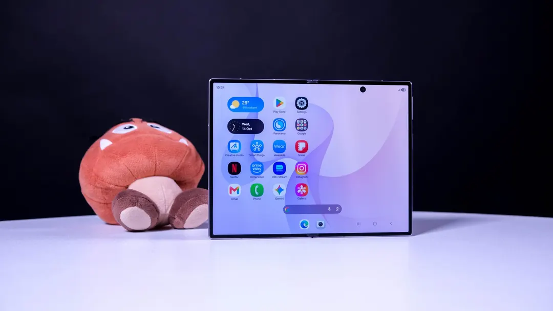 Обзор Galaxy Z Fold 8: складной смартфон за R41 000