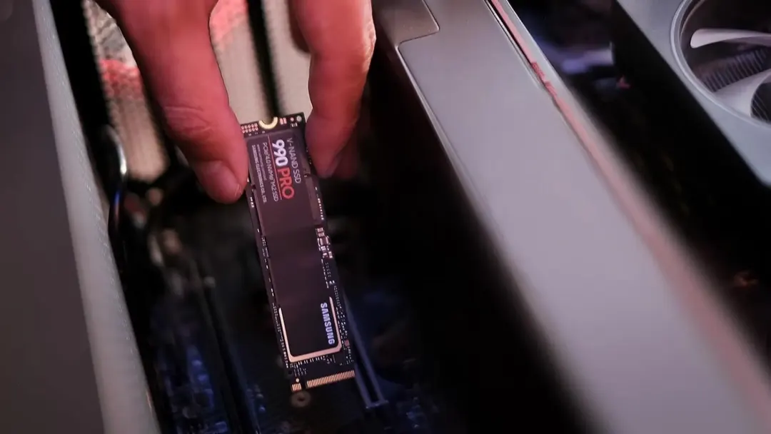 Линус Торвальдс: SSD Samsung 990 PRO и EVO Plus лишены заявленной функции PCIe