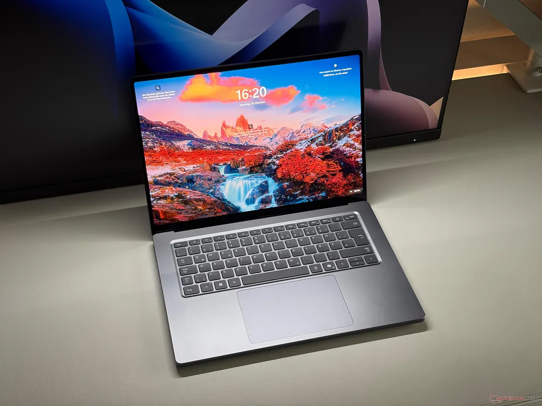 Обзор Surface Laptop Ultra: Mini-LED на 2000 нит разочаровала