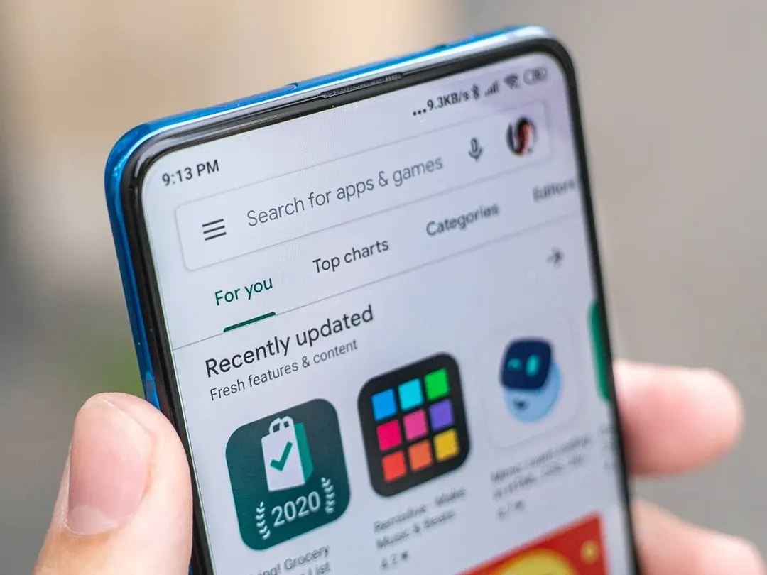 Google Play Services привязывает номер телефона ко всем аккаунтам Google на Android
