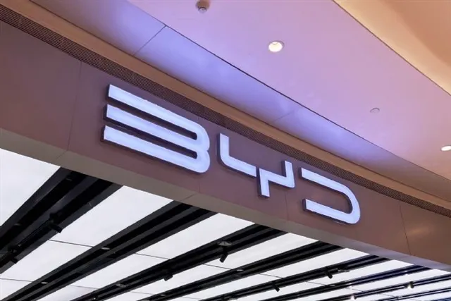 Доля BYD на рынке аккумуляторов Китая падает, зарубежные поставки выросли на 66,5%