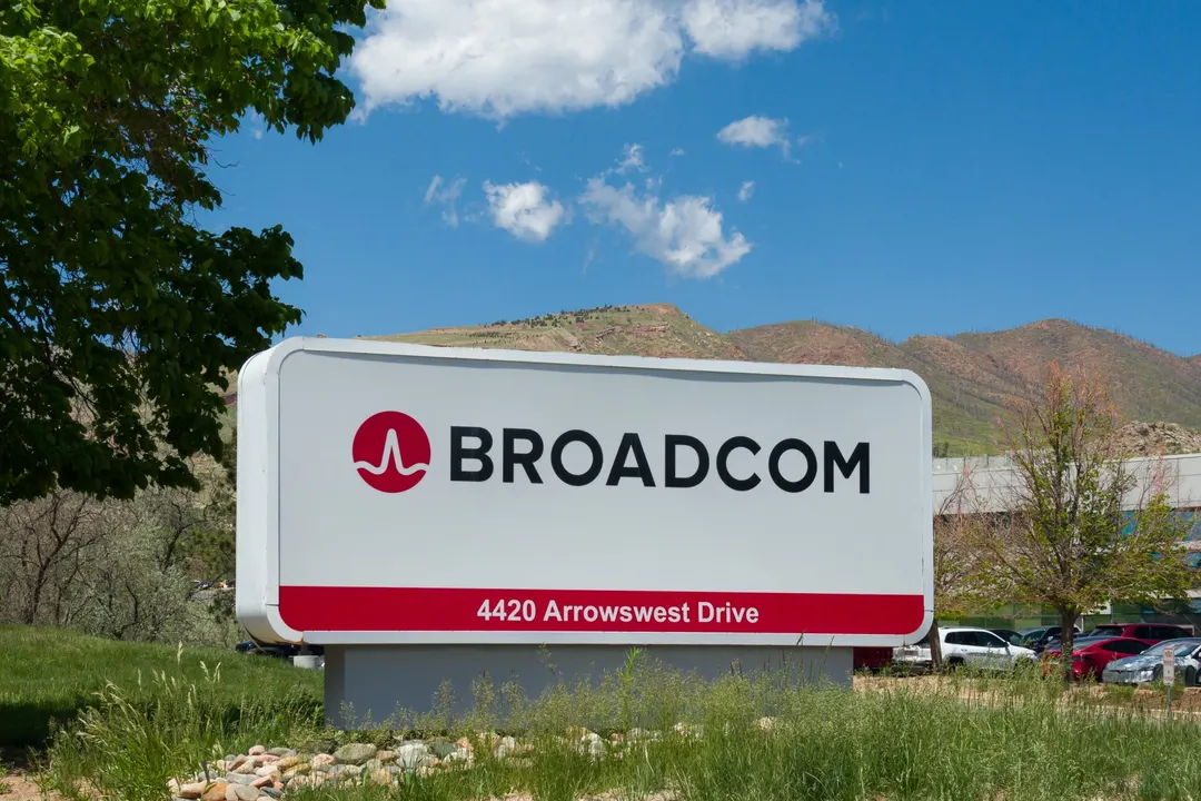 Broadcom заключила с NTT Docomo 10-летнее соглашение по VMware