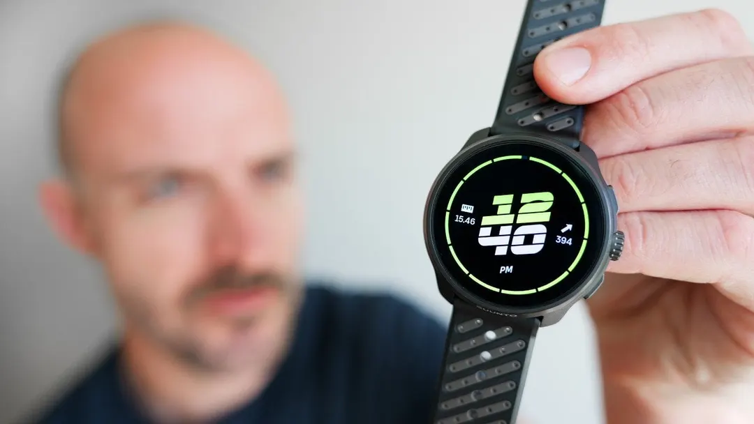 Suunto Race 3S: титановый корпус, AMOLED 2000 нит и 38 часов в GPS за $599