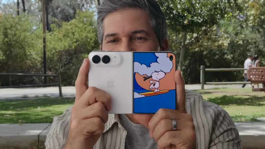 На YouTube распаковали iPhone Duo за три дня до старта продаж