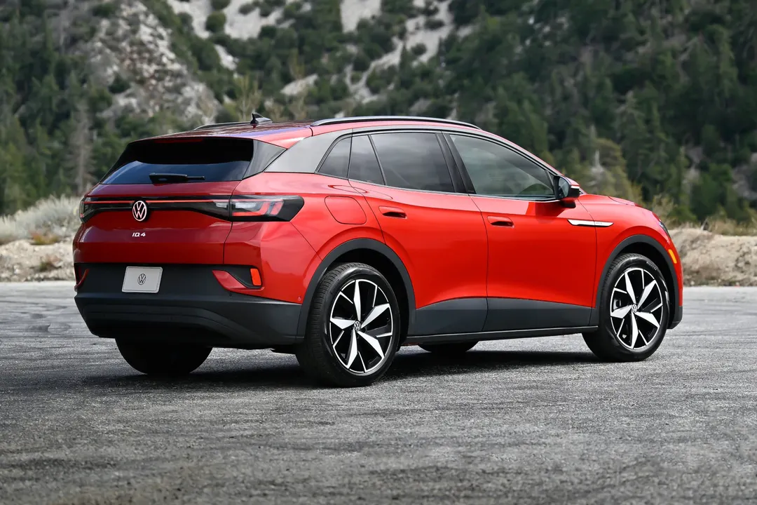 VW ограничит зарядку ID 4 до 80% из-за риска возгорания батарей