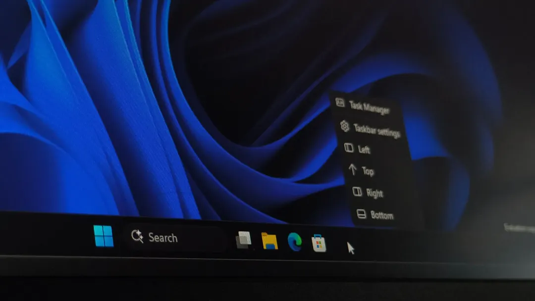 Windows 11 тестирует меню для переноса панели задач без настроек