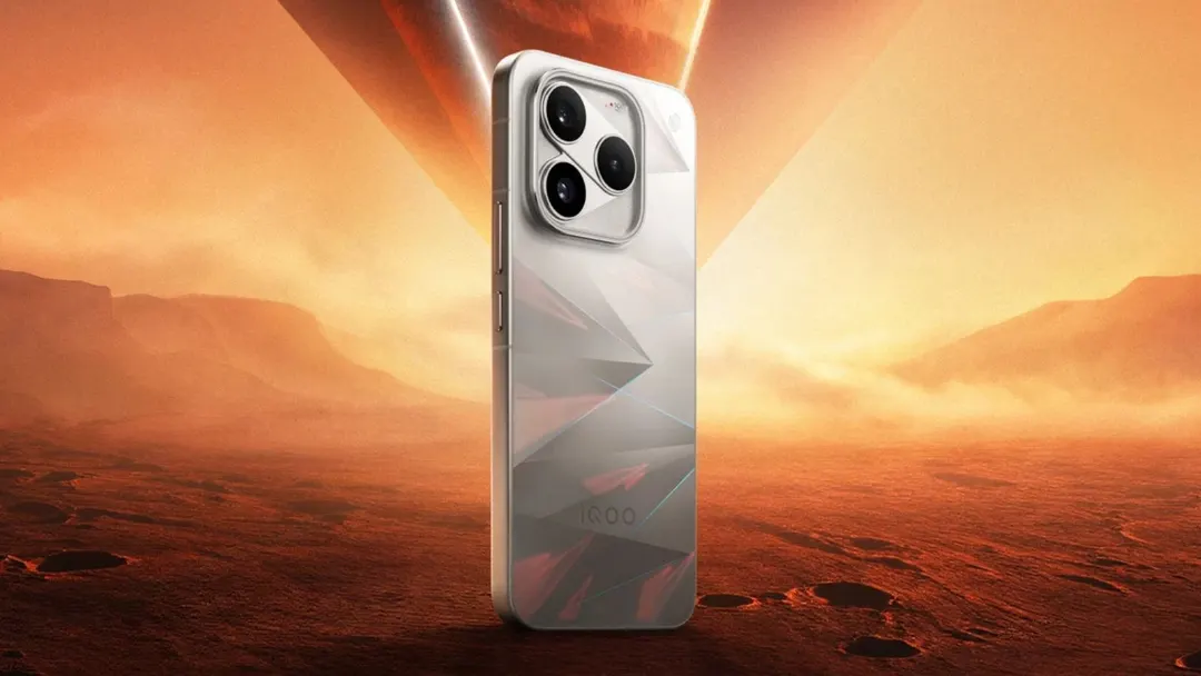 iQOO 16 анонсирован в Индии: Snapdragon 8 Elite Extreme Gen 6 и батарея 8400 мАч