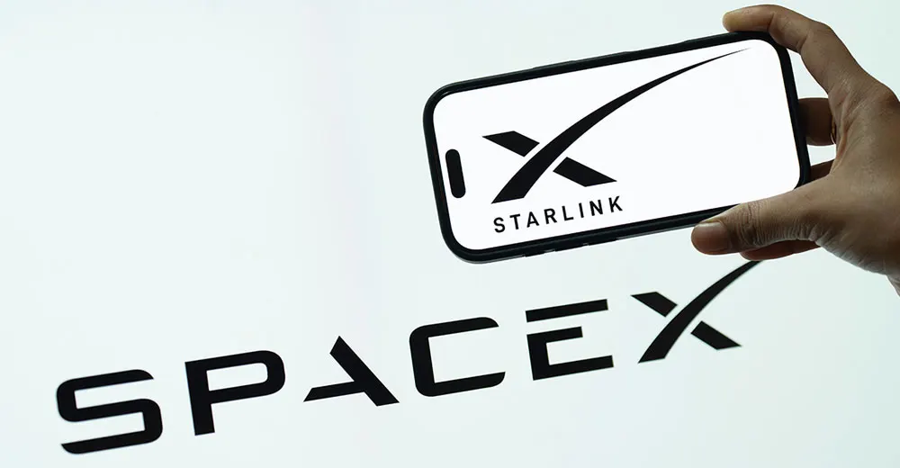 FCC разрешила SpaceX развернуть 15 000 спутников для прямой связи с телефонами