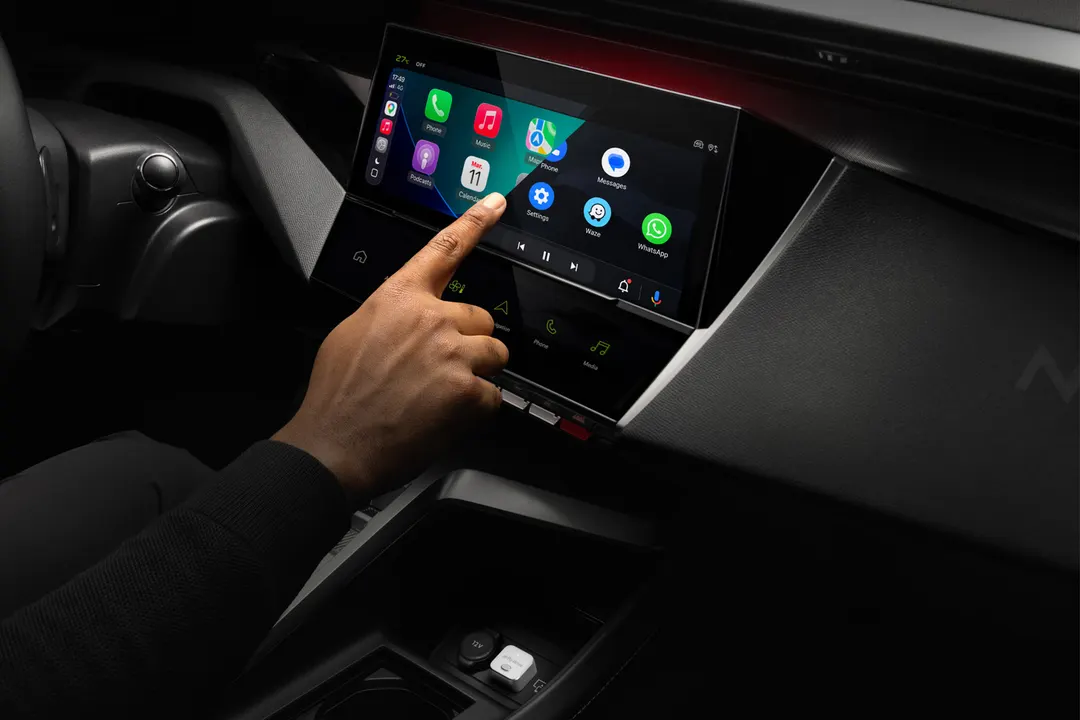 iOS 27 принёс в CarPlay видео, прогресс-бар и Siri AI