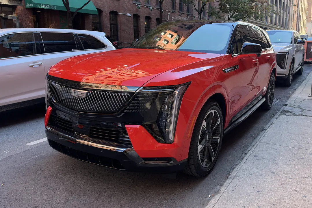 GM обещает полную автономность Cadillac Escalade IQ к 2028 году