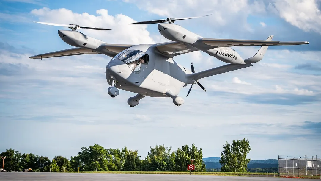 BETA получила допуск FAA на полёты eVTOL с заказчиками на борту