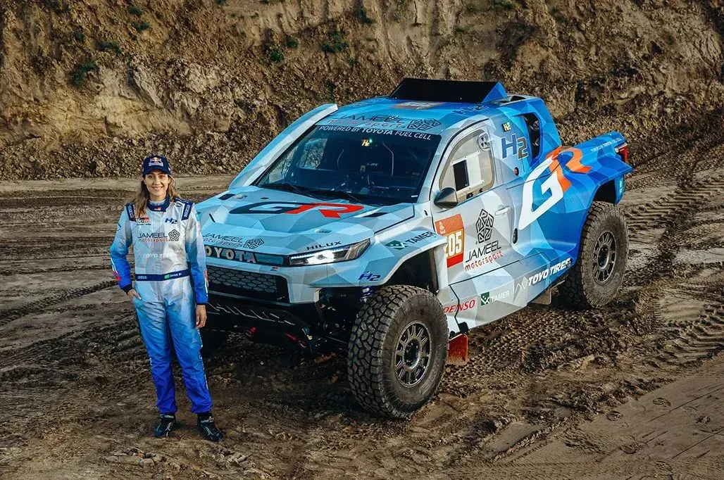 Toyota выставит водородный пикап Hilux на ралли «Дакар-2027»