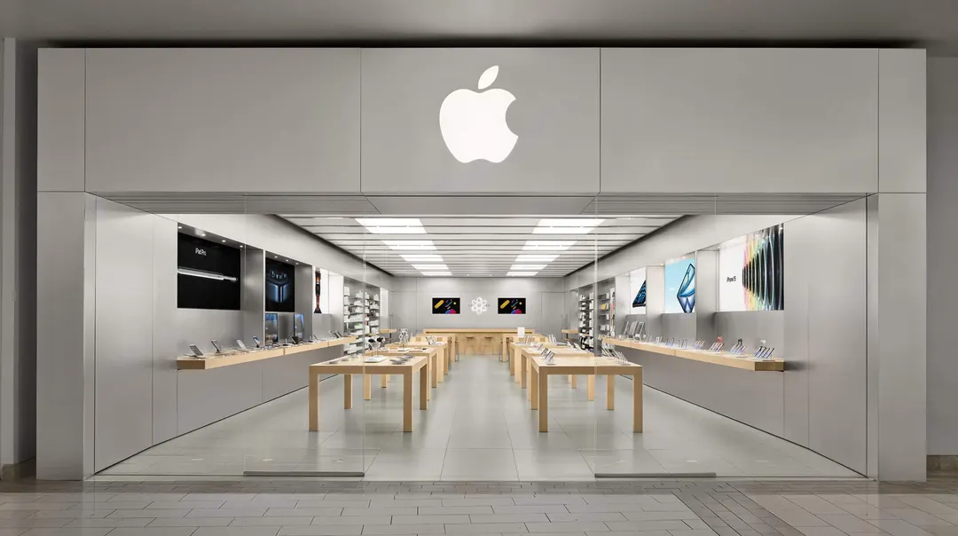 Очереди за iPhone Duo выстроились за дни до старта продаж