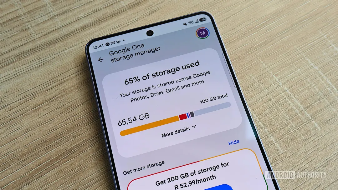 В Google One нашли код функции Connected accounts для нескольких аккаунтов