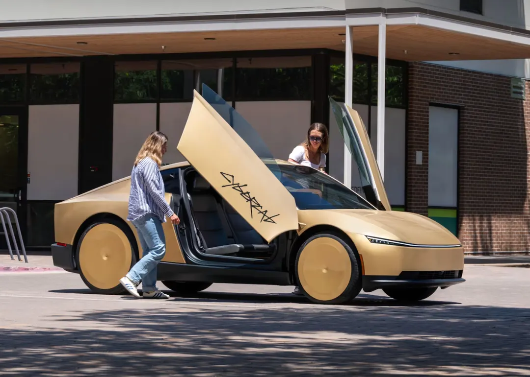 Tesla расширит Cybercab на Даллас и другие города до конца года