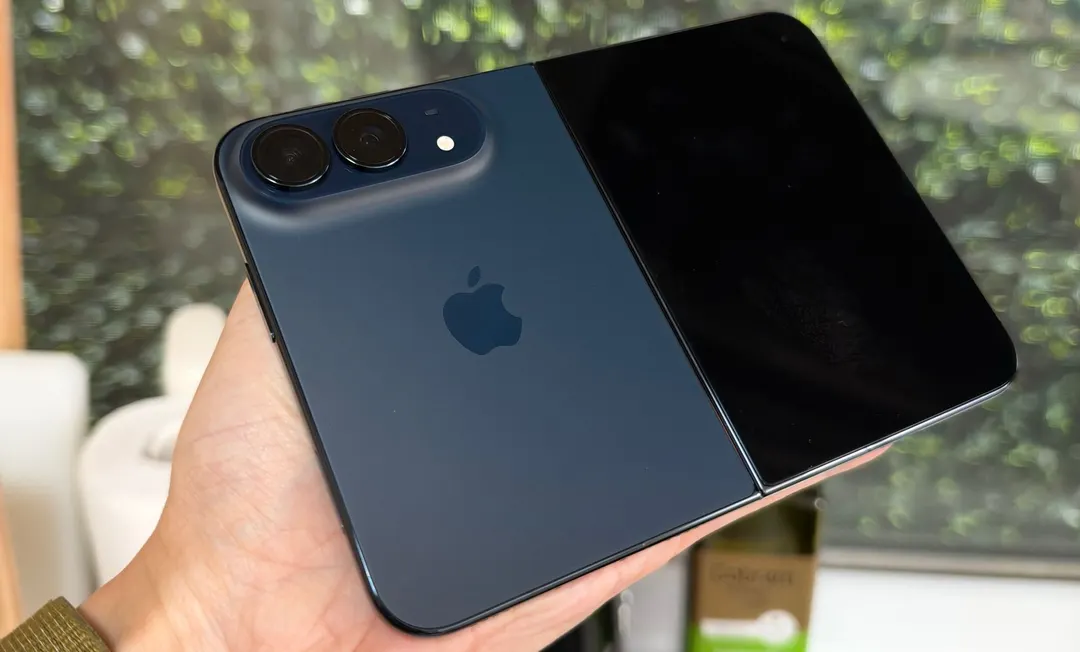 Старт продаж iPhone Duo: первые заказы доставлены покупателям