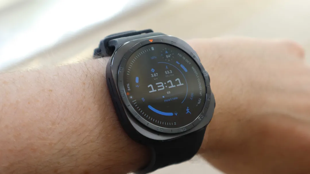 Обзор Samsung Galaxy Watch Ultra 2: автономность и экран 5000 нит
