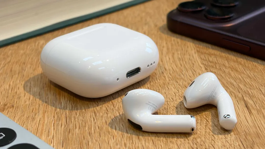 Обзор AirPods 5: ANC в обеих версиях и снижение цены до $129