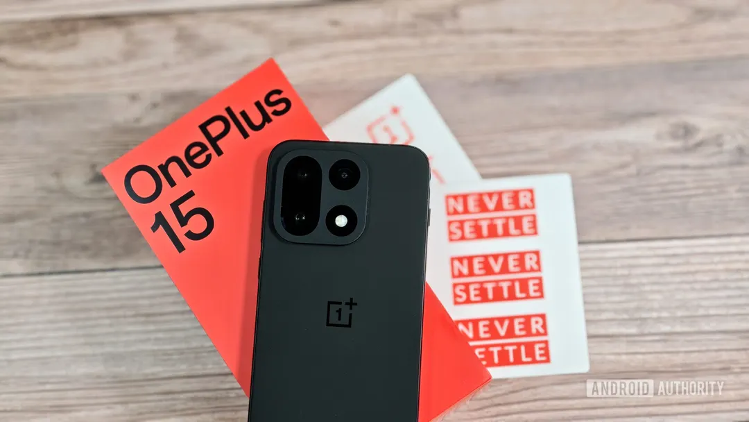OnePlus 15 получил стабильную Color OS 17 на Android 17 раньше срока