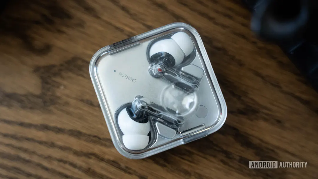 Nothing тизерит наушники Ear 3 Pro под кодовым именем Kingdra