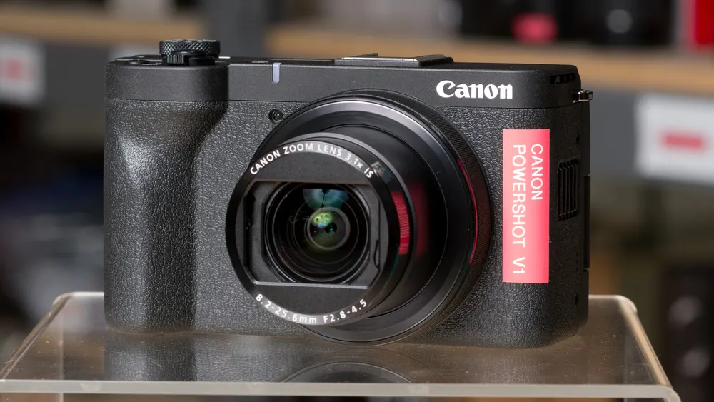 Обзор Canon PowerShot V1: сенсор 1,4″ и зум 16–50 мм для влогинга