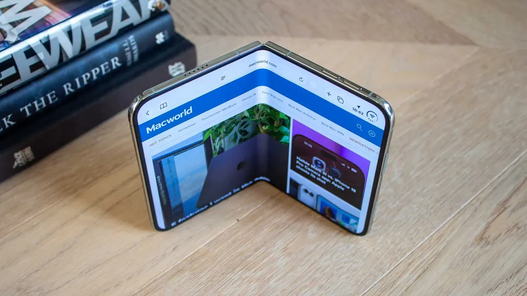 Macworld: неделя с iPhone Duo — самый отточенный складной смартфон