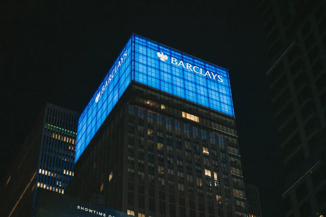 Barclays сократит 5000 сотрудников в 2026 году из-за ИИ