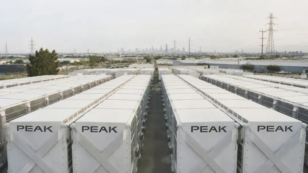 Peak Energy привлекла $108 млн на натрий-ионные батареи без активного охлаждения