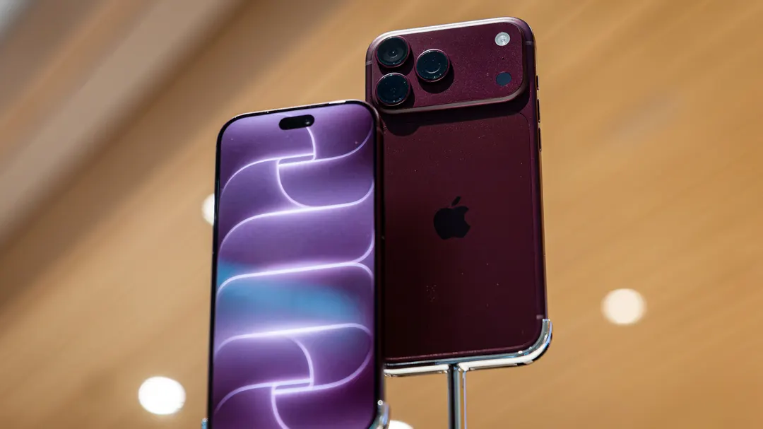 Пользователи iPhone 18 Pro жалуются на холодные и зеленоватые экраны