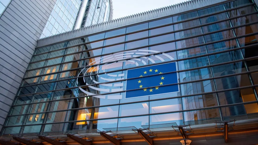 Депутаты ЕС разошлись во мнениях о возвращении правил ответственности за ИИ