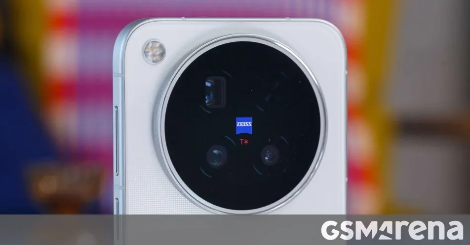 vivo X500 Pro прибыл на обзор: 6,36 дюйма и батарея 6510 мАч