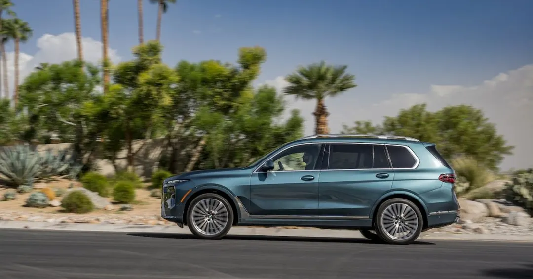 BMW iX7: первый трёхрядный электрический SUV выйдет в 2027 году